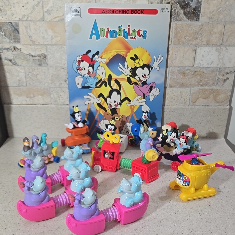 Lot Of Vintage 1990s Animaniacs Warner Brothers Toys + Coloring Book